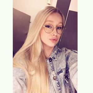 Meet your Posher, Rébecca